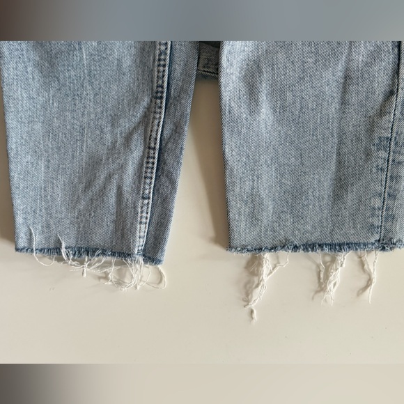 ZARA High-Rise Skinny Jeans Light Wash Distressed Knee Size 6 EU 38 - Picture 8 of 12